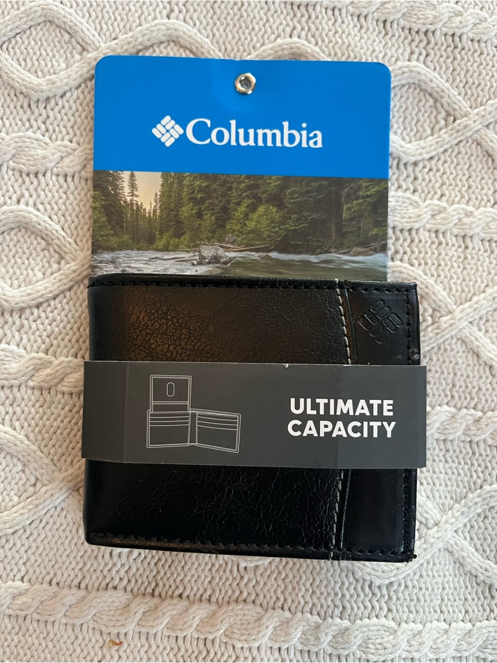Columbia Black Bi-Fold Wallet Flip Up ID Window Brand New in Package
